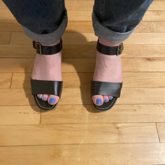 BLACK HEELED SANDALS - Picture 3 of 3